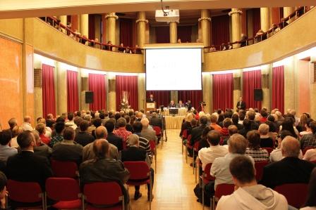 Main hall at Auto Klub